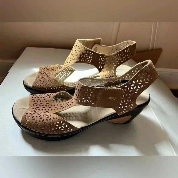 JBU By Jambu Sandy Brown Chloe Wedge Sandal Size 11M - Picture 5 of 9
